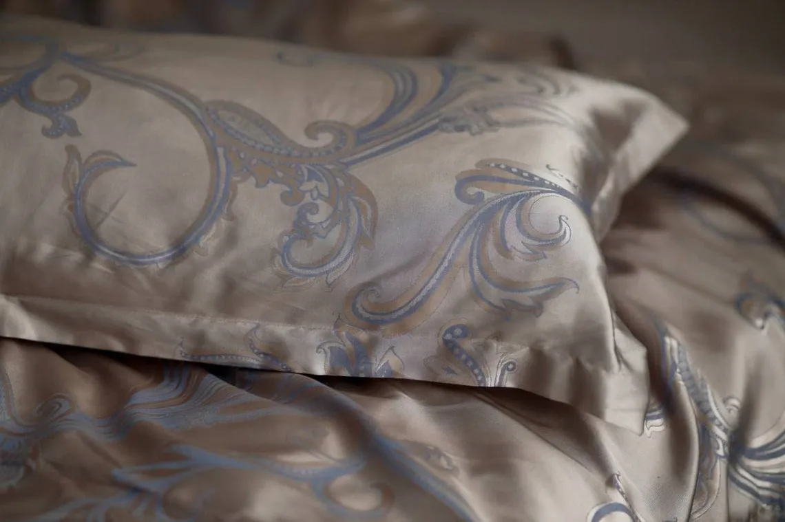 Beige Baroque Bedding Set