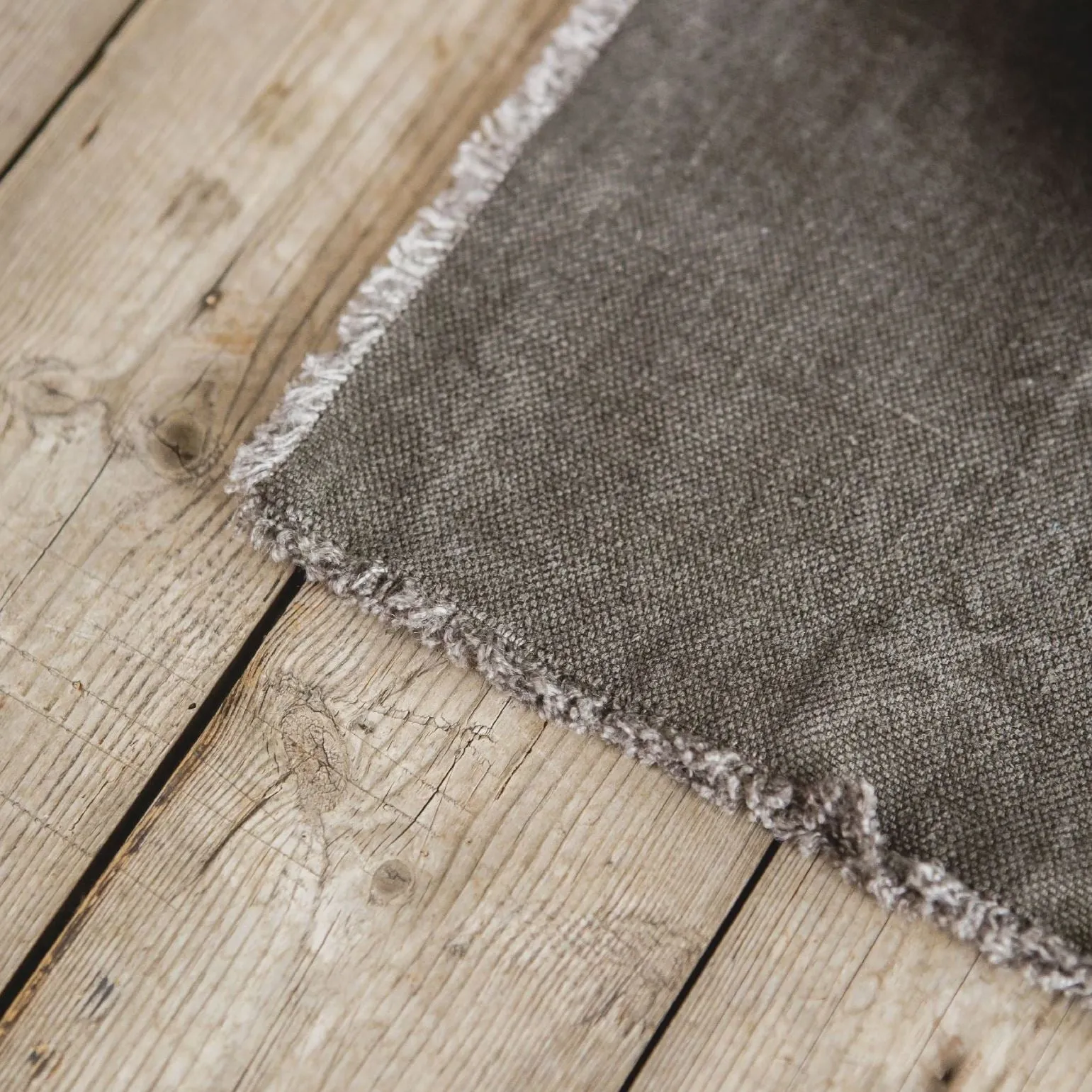 Belgian Washed Linen Placemat - Cafe Noir