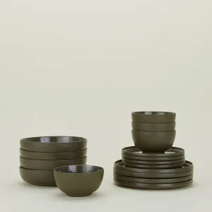 Essential Dinnerware | 16 Piece Set (Olive)