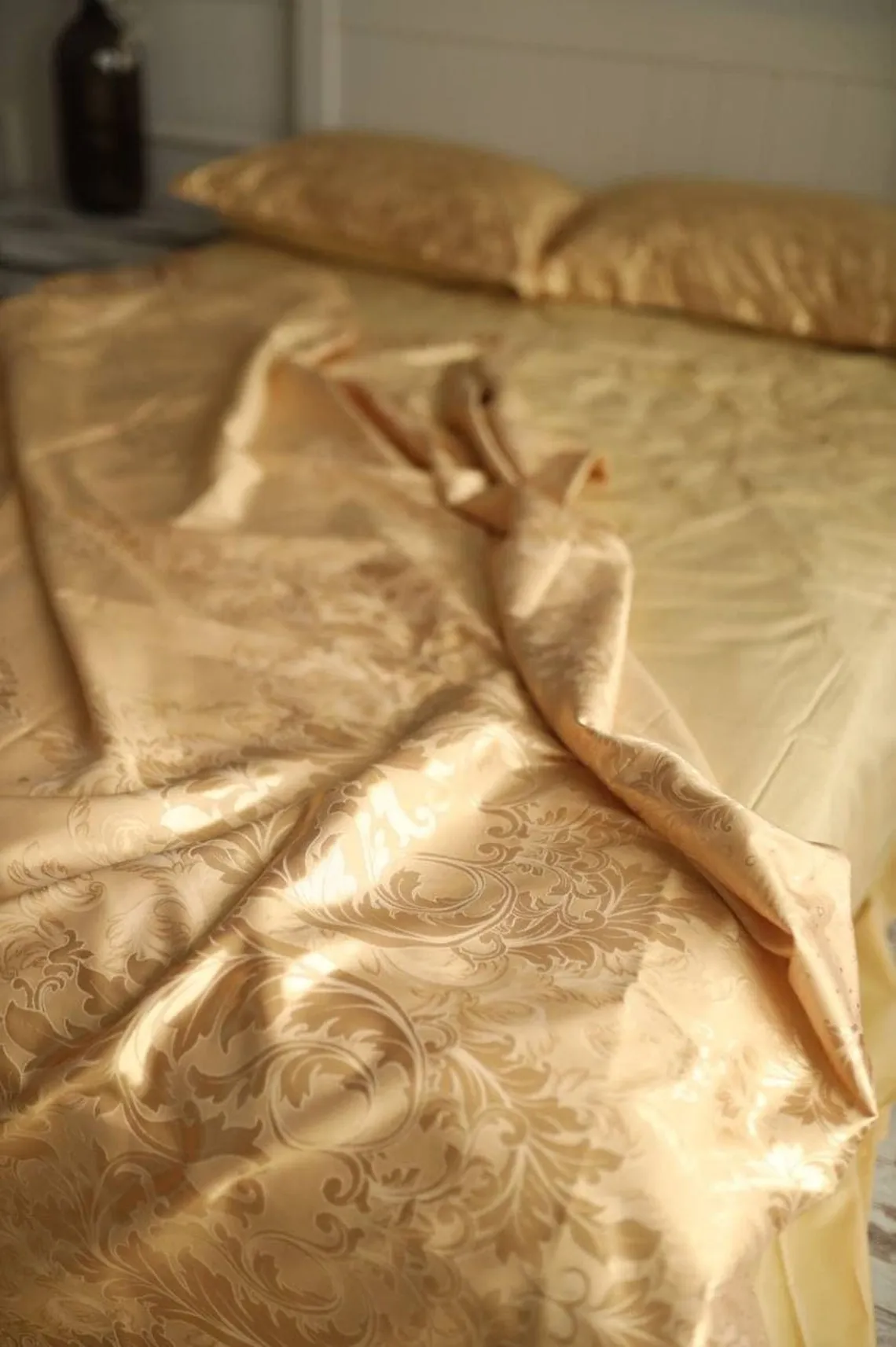 Golden Bedding Set