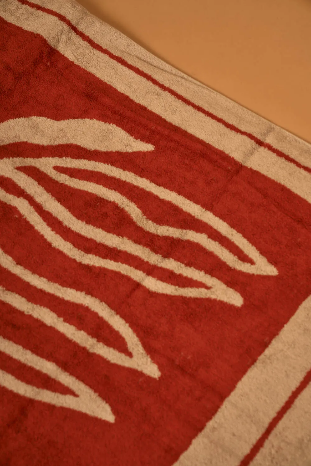 Low-Twist Cotton Cuddle Throw - Flameheart Mars