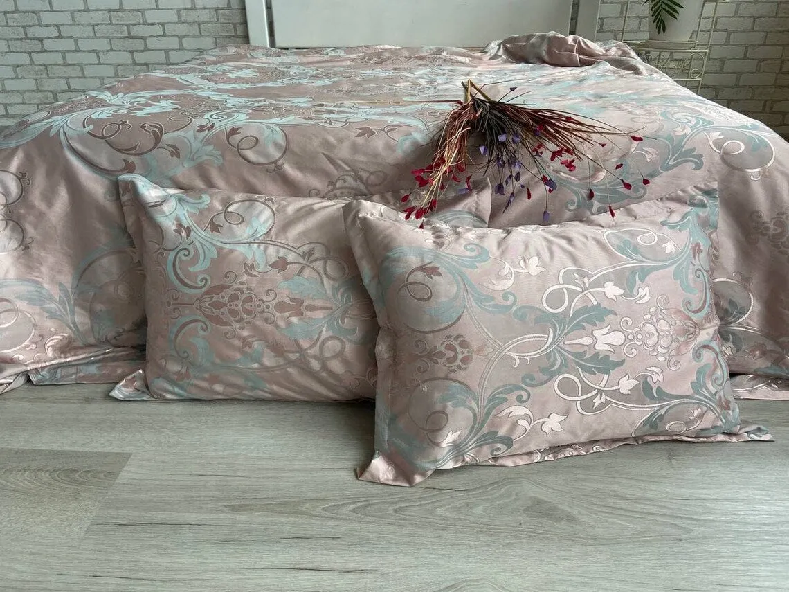 Royal Charm Bedding Set