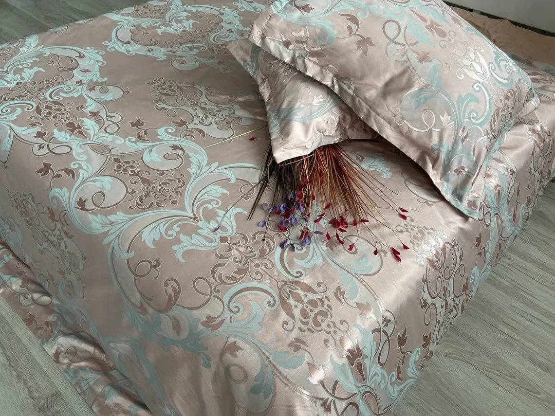 Royal Charm Bedding Set