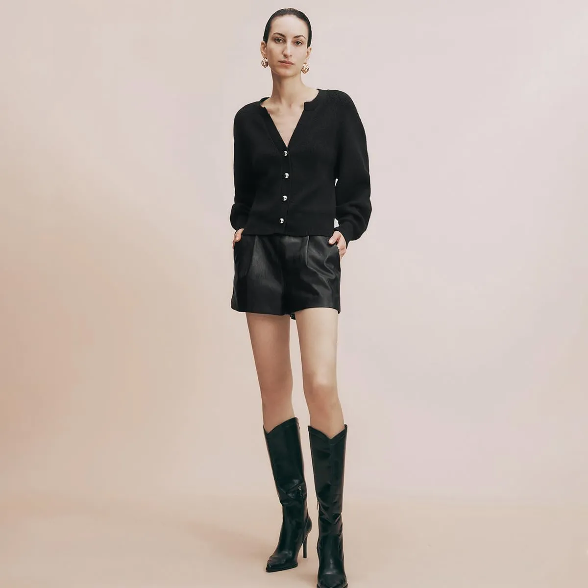 Women's Cardigan Long Sleeve V-Neck Lightweight Sweater Casual Knit Tops with Metal Buttons 2025