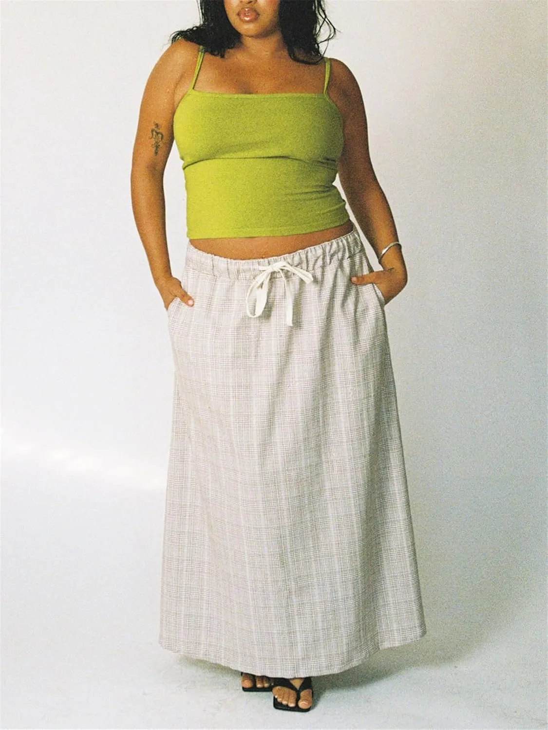 Y2K Plaid Maxi Skirt for Women Elastic High Waist Gingham A Line Flowy Swing Long Skirt Summer Retro Boho Streetwear